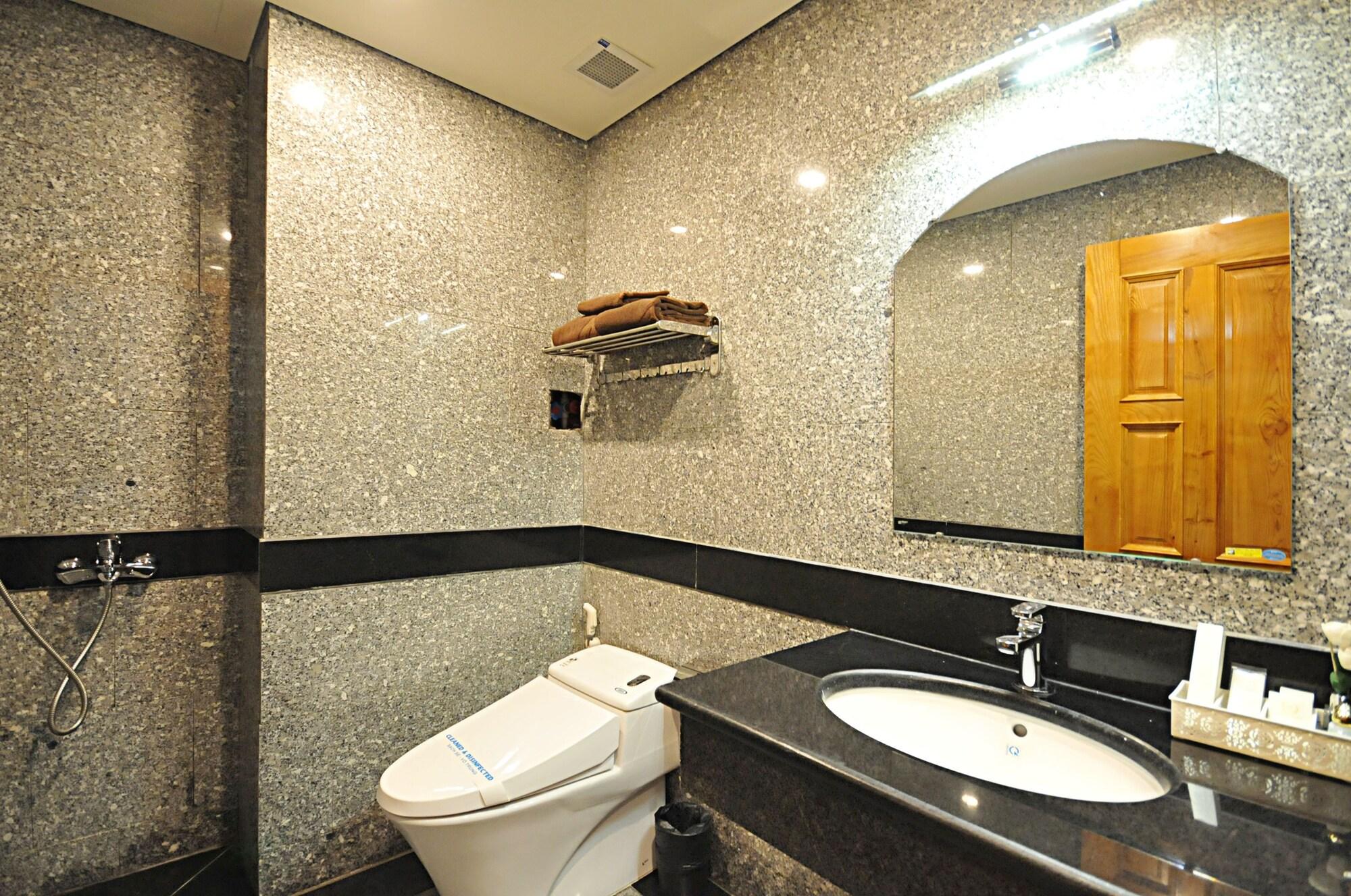 Twins Hotel Хошимін Екстер'єр фото