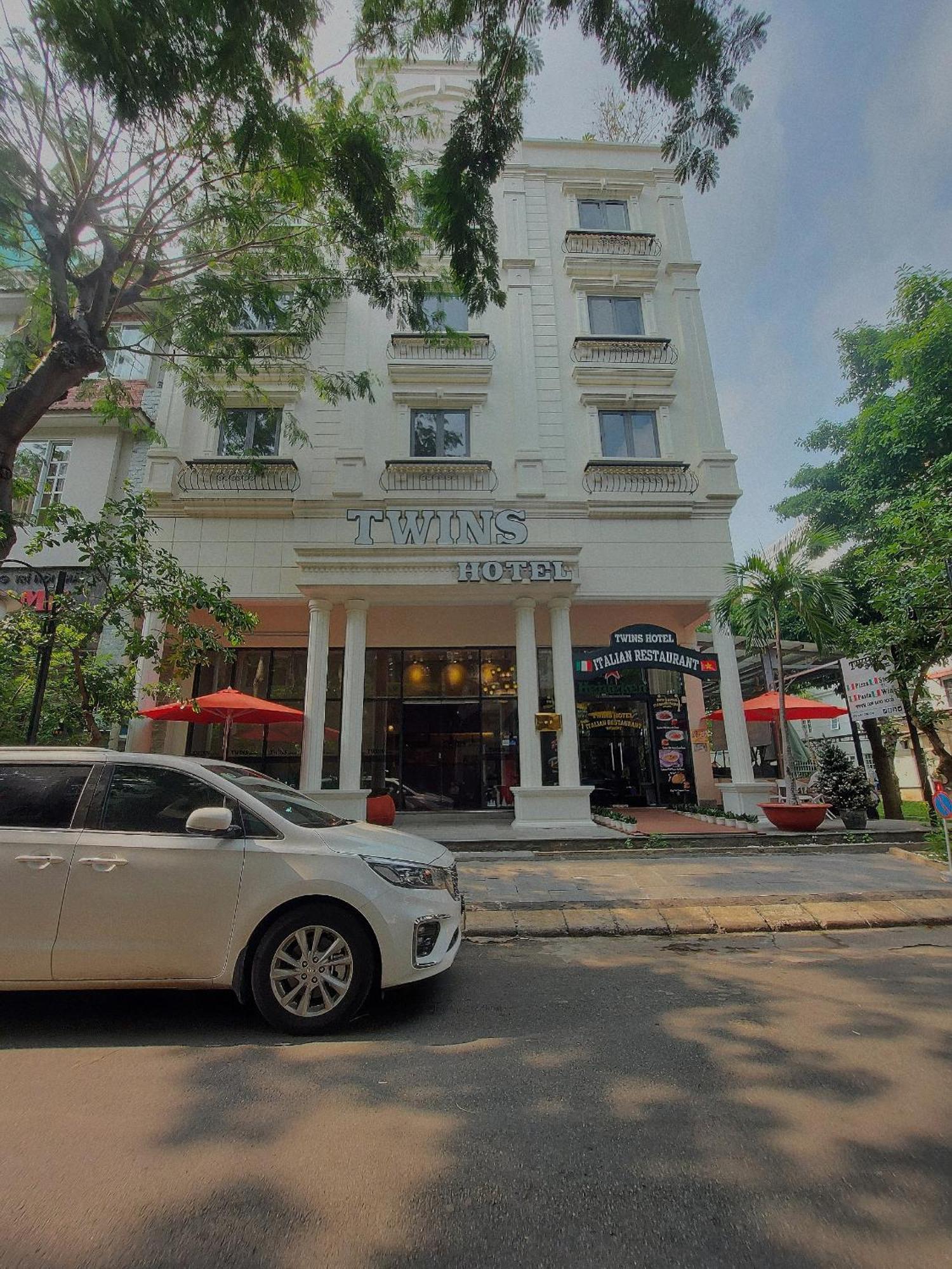 Twins Hotel Хошимін Екстер'єр фото